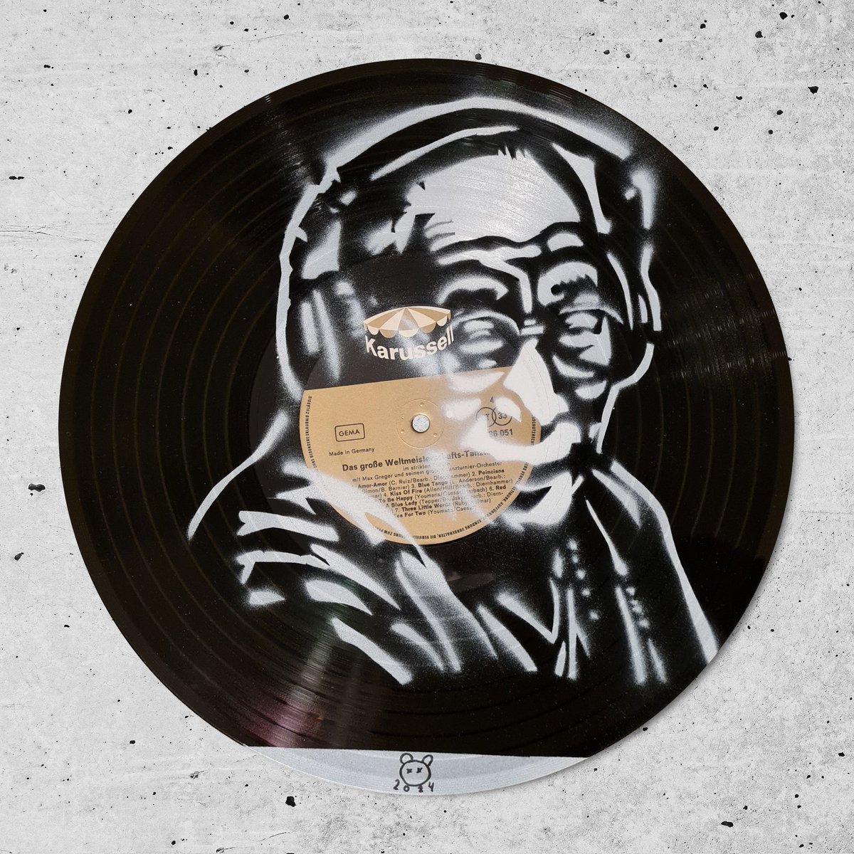 Church of Noise - Dalai Lama
Graffiti on Vinyl Record
Available at: 
saatchiart.com/Crypsybear
#crypsybear #art #graffiti #vinyl #vinylrecords #church #noise #artwork #vinylrecord #dalailama #pray #prayer