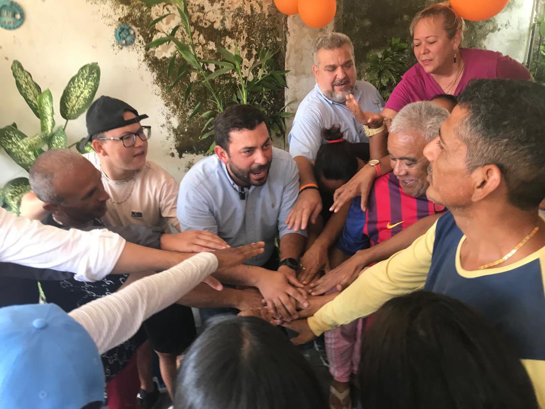 RodriguezAaron's tweet photo. Este domingo juramentamos comanditos en Las Flores y Barrio América de Miguel Peña.

En Valencia estamos listos para movilizarnos el 28 de julio y defender nuestros votos.

¡Seguimos trabajando en unidad! https://t.co/wrCPXLxcHF
