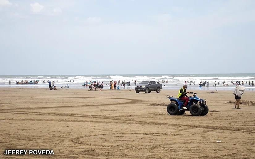 #Nicaragua || Familias disfrutan este Domingo 28 de Abril desde las refrescantes aguas de Pochomil.🥳🏝️🇳🇮 @InturNicaragua @visitnicaragua @VivaNicaragua13 @el19digital @Canal2Nicaragua @Canal4Ni @canaltn8 @nuevaya