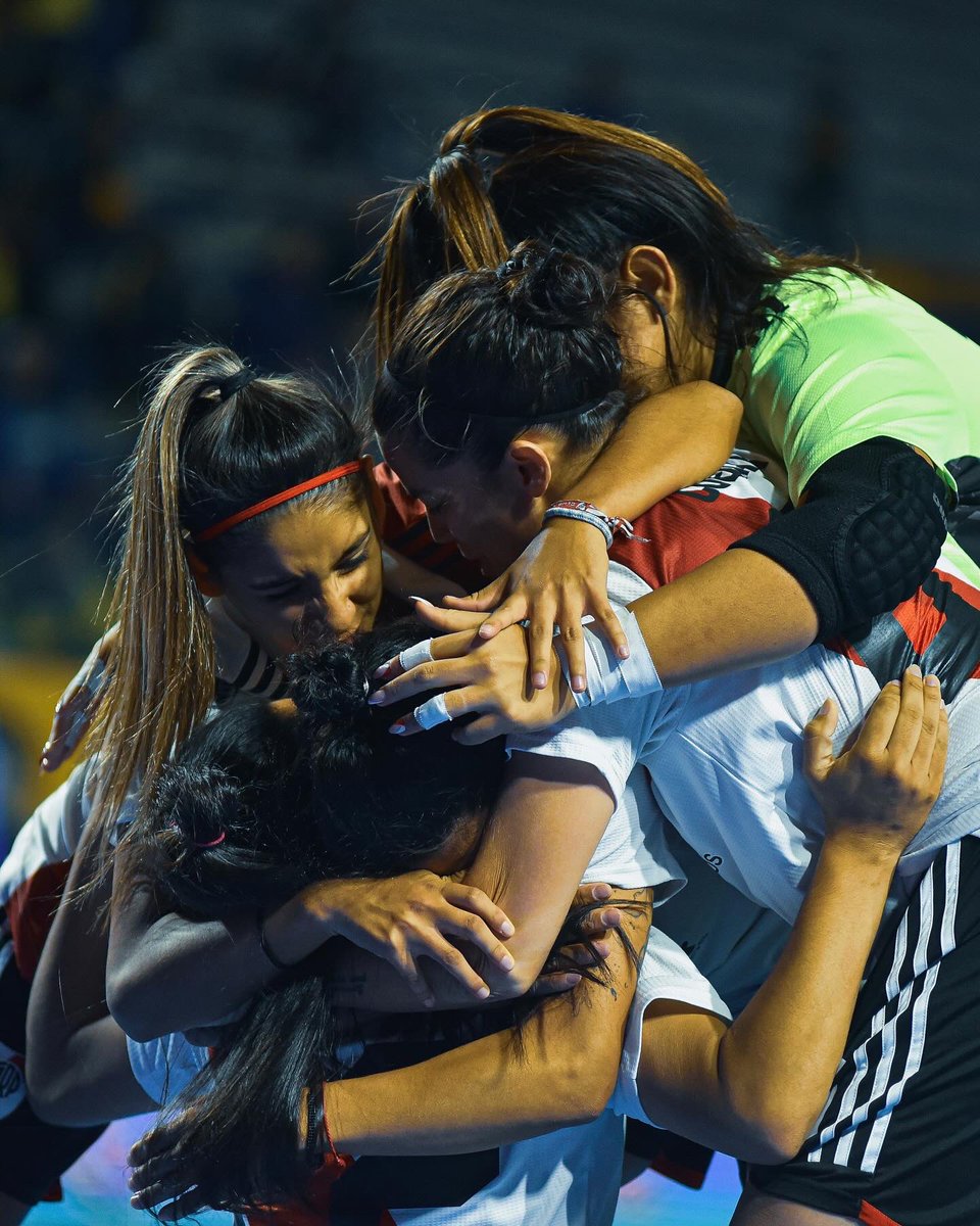 carpfutsal's tweet photo. Postales del primer tiempo en el Estadio Arena 🖼️

#VamosRiver https://t.co/S88DYoYZnF
