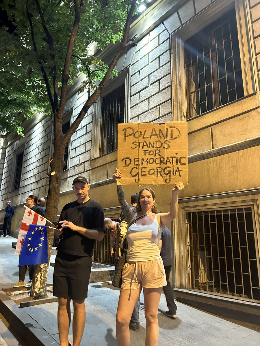 We love you 🇵🇱❤️

#NoToRussianLaw #TbilisiProtests #Poland