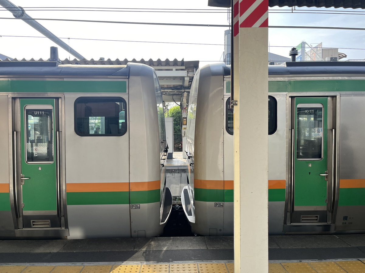 ways11710's tweet photo. 2024.4/29
E231系 ヤマU-111編成+コツK-11編成 普通 宇都宮行き
橋梁架け替え終了後の一番列車がまさかのゾロ目！ https://t.co/HHIrLhhJzq