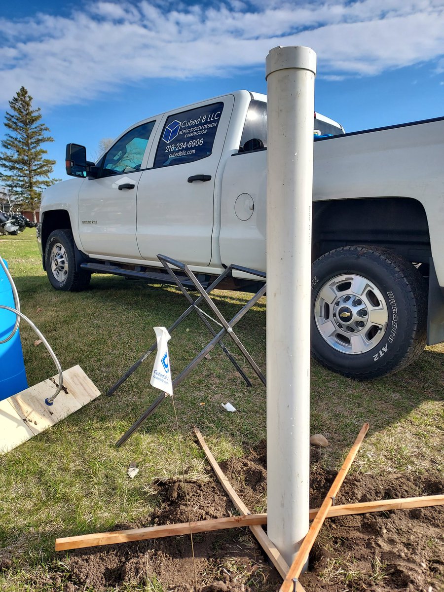 Cubed_B_LLC's tweet photo. Perc tests aren't typically used for septic system designs in Minnesota anymore, but they are used to evaluate sites for retention ponds. It's a tried and true method to determine how quickly water soaks into the soil. https://t.co/1Kumz67RR8