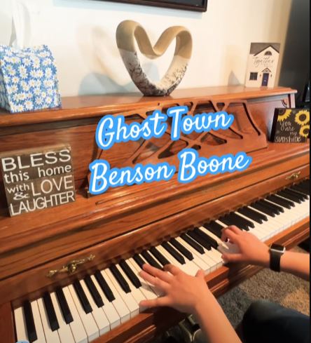 youtube.com/shorts/Eo7WCWy…
#bensonboone #piano #pianomusic #pianocover