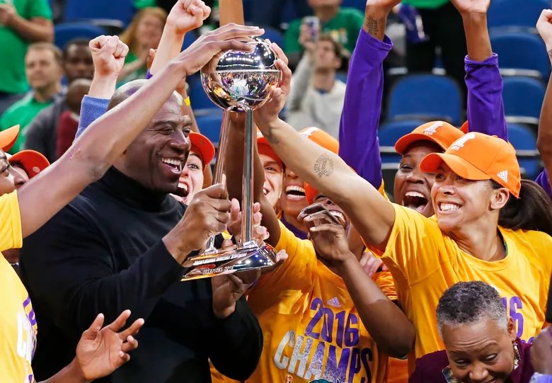 MagicJohnson's tweet image. A person who I love and respect, a champion both at the collegiate and professional level, is retiring from the game - @Candace_Parker! 

You said that you wanted to leave the game better than when you entered it - and your time at Tennessee, and 16 years in the league, have been…