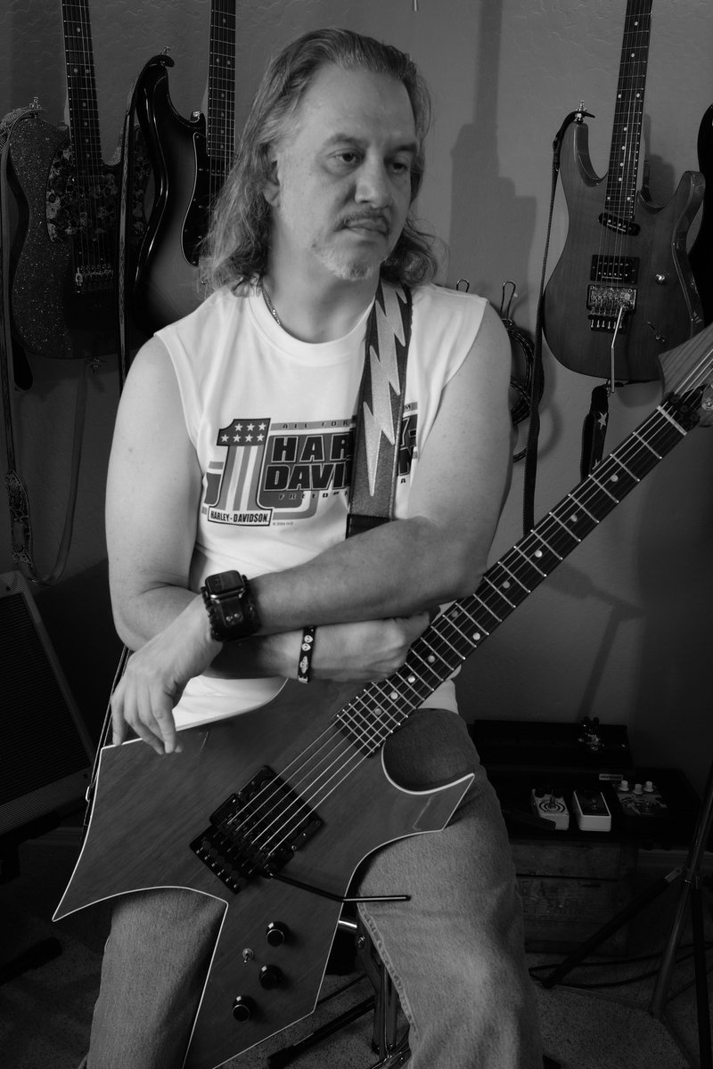 Whipped out the #fujifilmxt20 to work on #portraitphotography #gibsonlespaul #fendertelecaster #bcrichwarlock #blackandwhitephotography