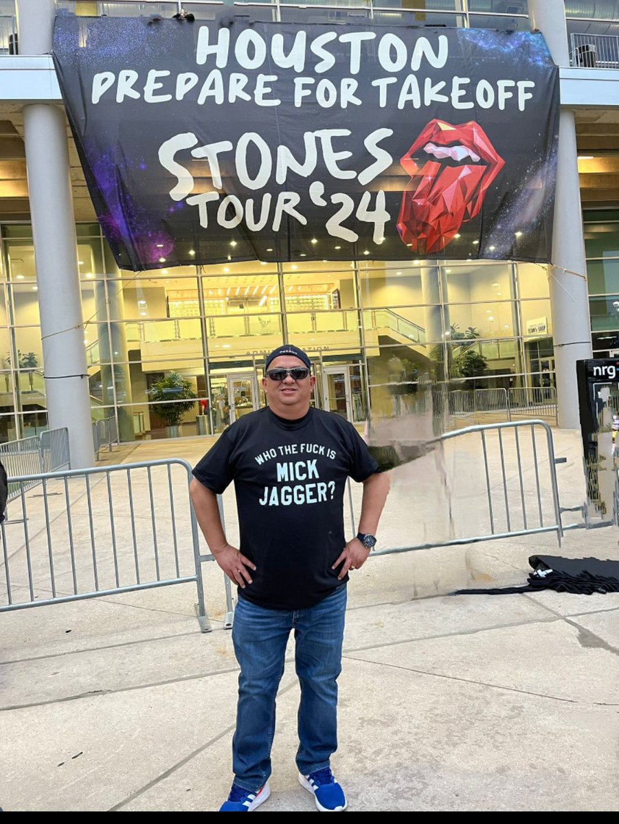26 años después  los encuentro de nuevo en #Houston vamos los #Stones !! #HackneyDiamonds  #TheRollingStones