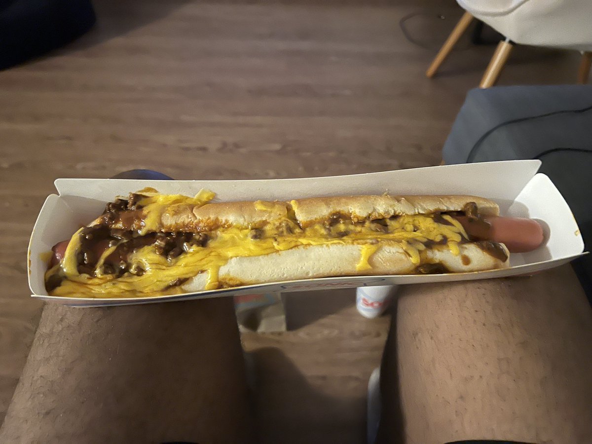 joseyokok's tweet photo. #onebite #yoinks #gulp https://t.co/ADOWNQvryd