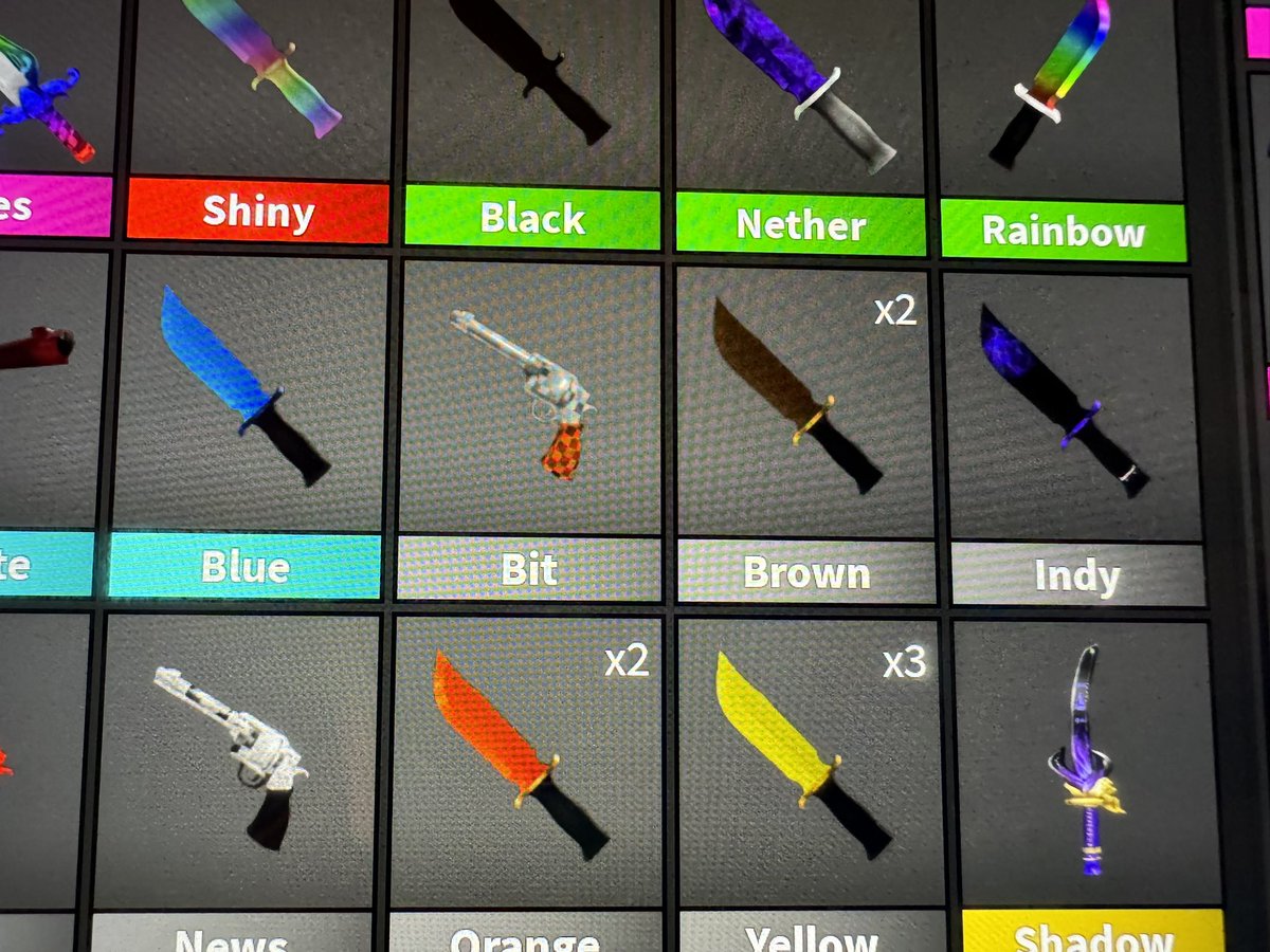royaledemialt's tweet photo. TRADING MM2 CHROMAS AND GODLYS FOR ADOPT ME PETS. NGF, proofs are pinned, offer in comments or in dms. #adoptmetrading #mm2trading https://t.co/uVRd3WPcO7