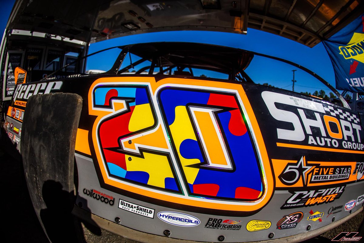 It’s 𝗥𝗔𝗖𝗘 𝗗𝗔𝗬 @PortRoyalSpdway! 🏁 Our Koehler Motorsports team continues our race for Autism Awareness with the $10,000 to win #BattleInTheBorough. 🧩 Tune in and cheer us on LIVE @FloRacing.
