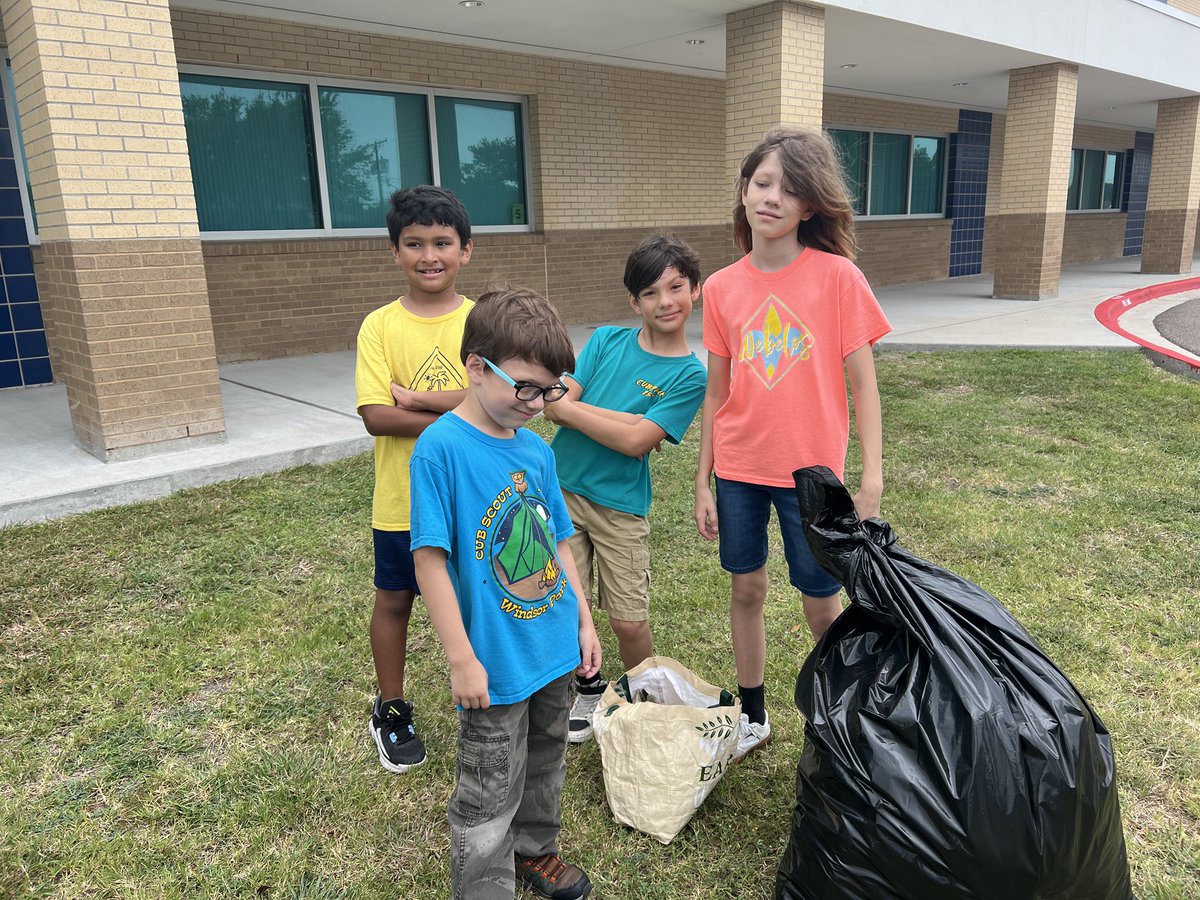 Thank you to our Scouts for the post-Athenafest clean-up! @CCISD
