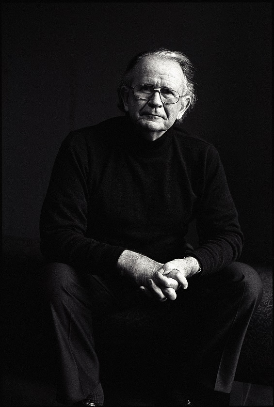 Our condolences to the whanau and friends of Sir Vincent O'Sullivan: poet, fiction writer, playwright, librettist, critic, scholar and ANZL Fellow, who died yesterday, aged 86. He was one of our literary icons and will be greatly missed. E te rakatira, moe mai rā, moe mai rā.