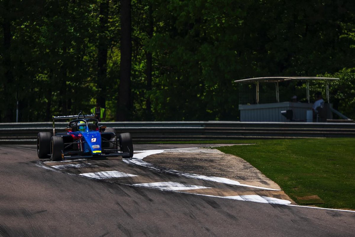 Safe to say @BarberMotorPark is a pretty crazy track 😅 Picked up some good points in race 1 finishing P4. Contact in race 2 unfortunately resulted in a DNF. We reset and go again at VIR. Thanks @FollowJHDD for giving me the fastest car of the weekend 👌