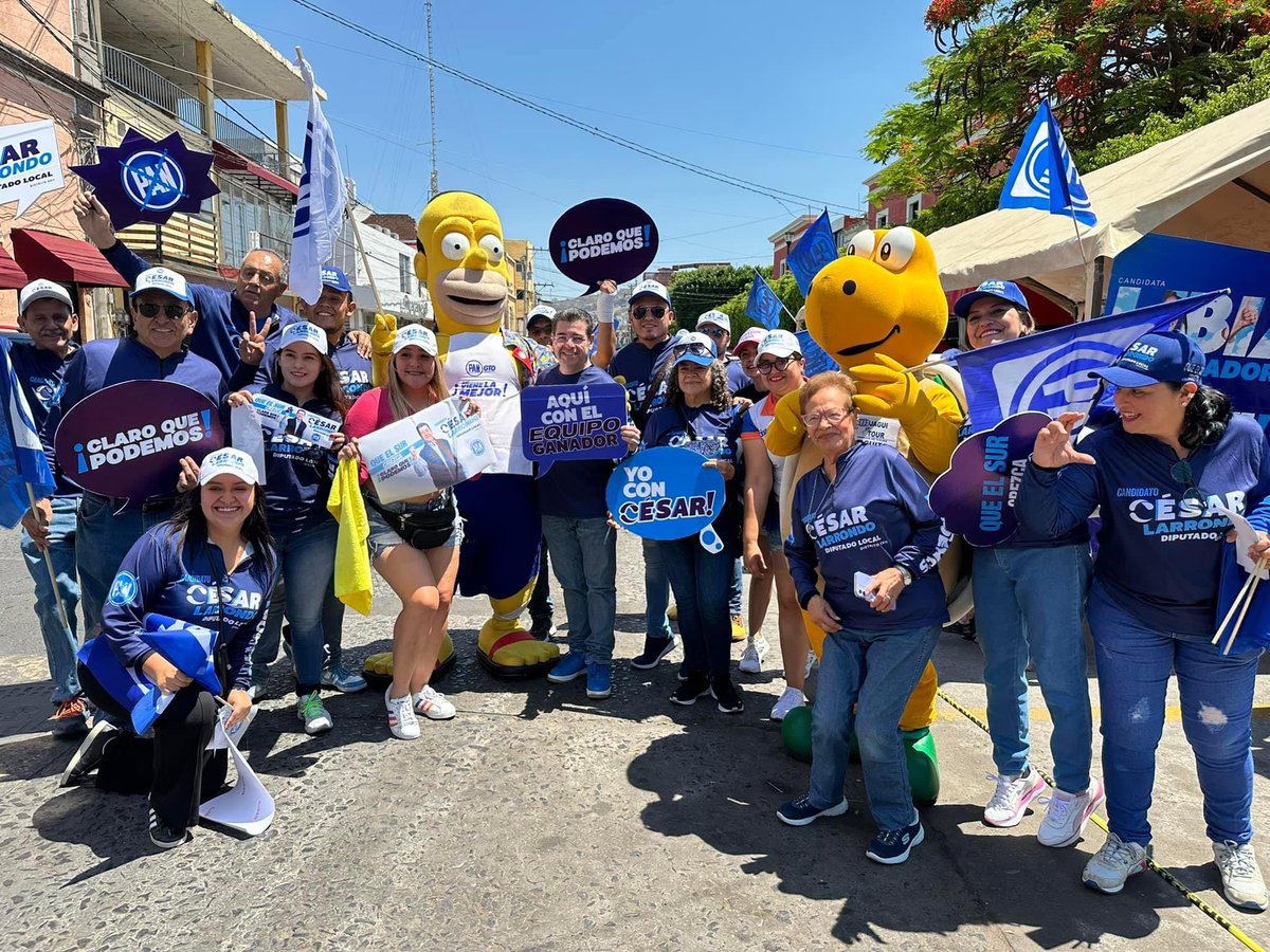 Otro domingo muy aLIBIAnado en Acámbaro, con actividades de crucero, pega de calcas y promoción del voto a favor del PAN y nuestros candidatos y candidatas.
#ClaroQuePodemos
#VotaPAN