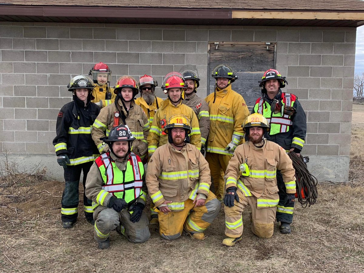 Churchbridge Fire (@cbfirerescue) on Twitter photo Ladders, Ropes and Knots course Ladders, Ropes and Knots course