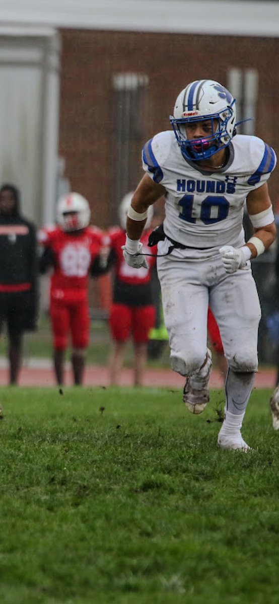 JaydenCrespo22's tweet photo. Senior szn ⏳🔜 https://t.co/JImdqokiLR