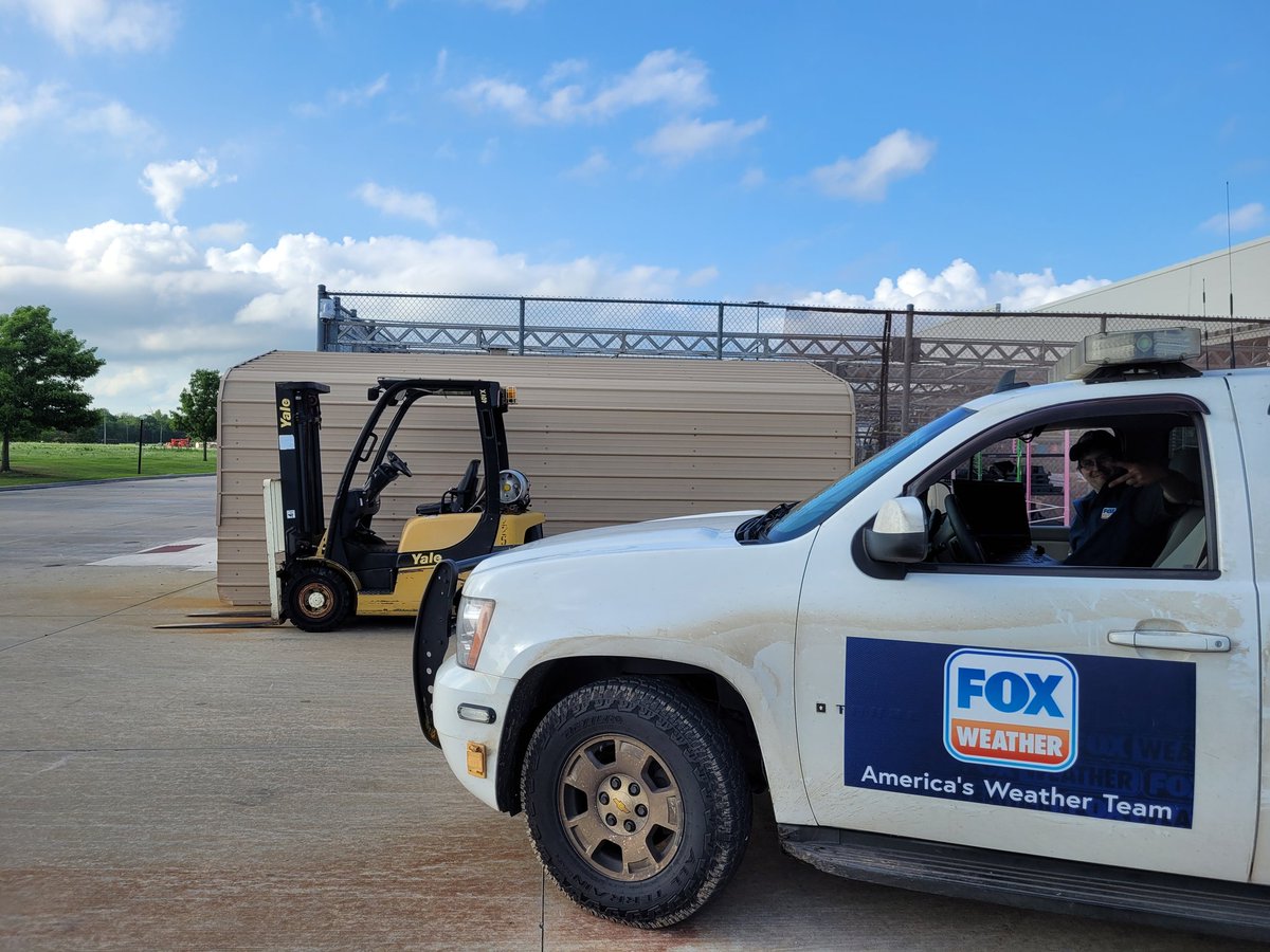 Just wanting to make it known all the @foxweather Storm Trackers are in fact Forklift Certified @CoreyGerkenWX @VinceWaelti