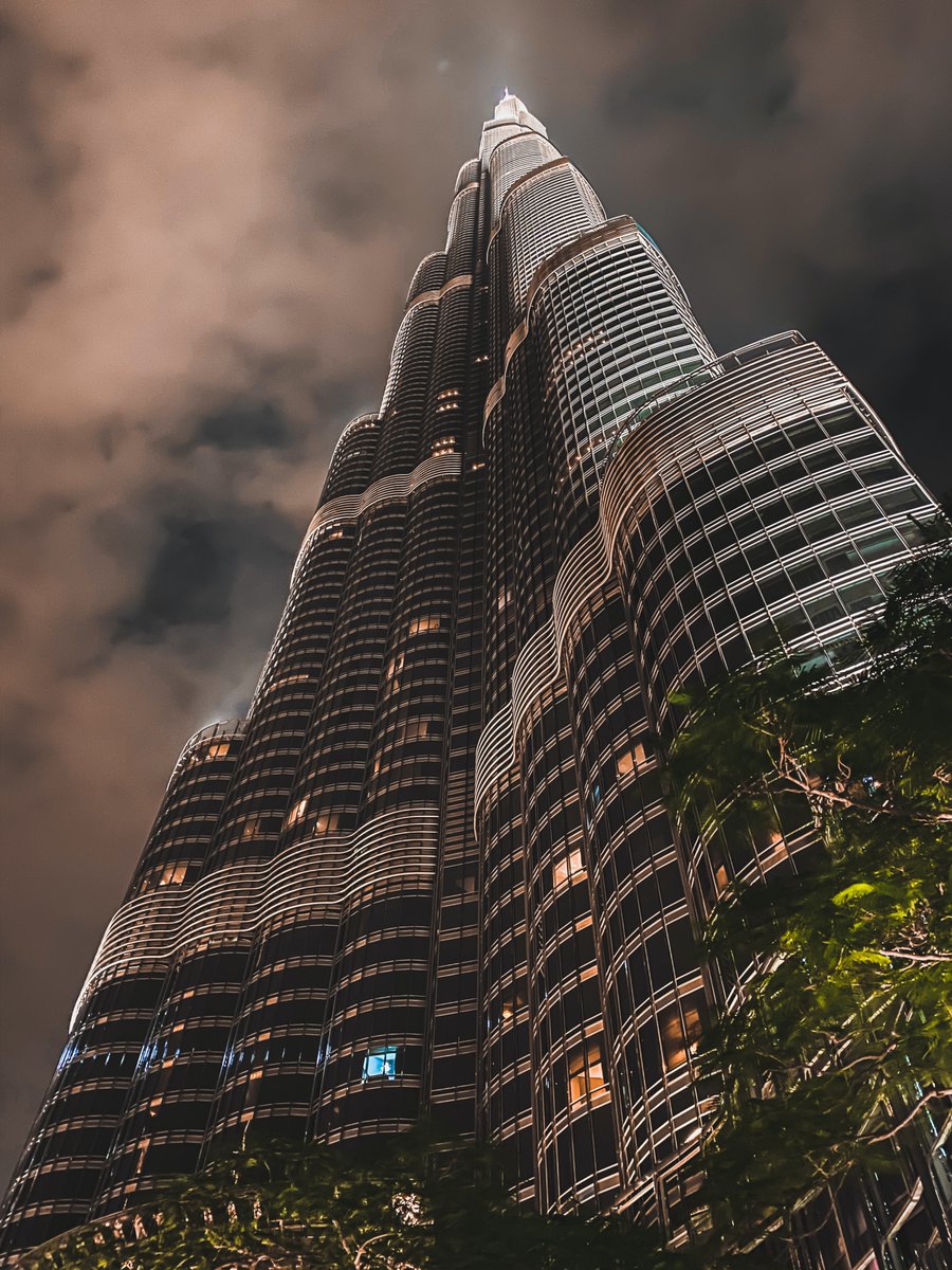 Dubai’s Burj Khalifa boasts a lot of records, including the 'world’s tallest elevator' and the “world’s highest outdoor observation deck.” Admire Dubai from 555 meters high!
#stsgrouptravel #burjkhalifa #dubai #dubaiblog #dubaicanal #dubaihotel #dubaimallfountain #dubaiskyline