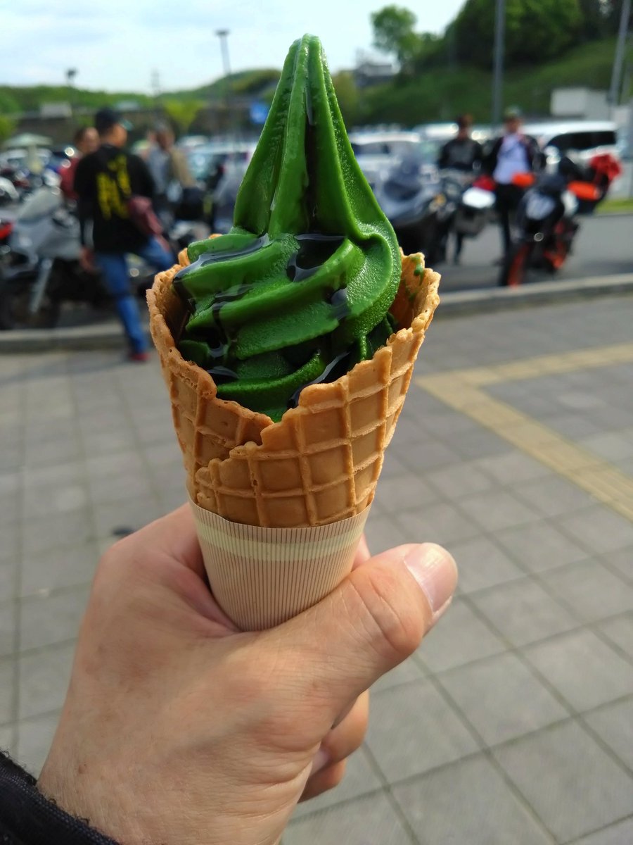 昨日は奈良までマスツーリング。とにかく暑かった。鹿さんもバテ気味笑

南山城村道の駅の抹茶アイス。間違いないです笑