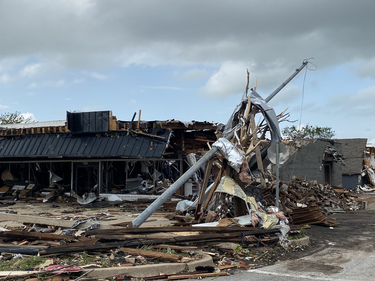 As of 6:15 p.m., around 8,700 customers remain without service, and 38,000 customers have had power restored. The American Red Cross of Oklahoma has set up shelters in Sulphur and Ardmore. If you need to take shelter, please visit the nearest shelter. #okwx #arwx