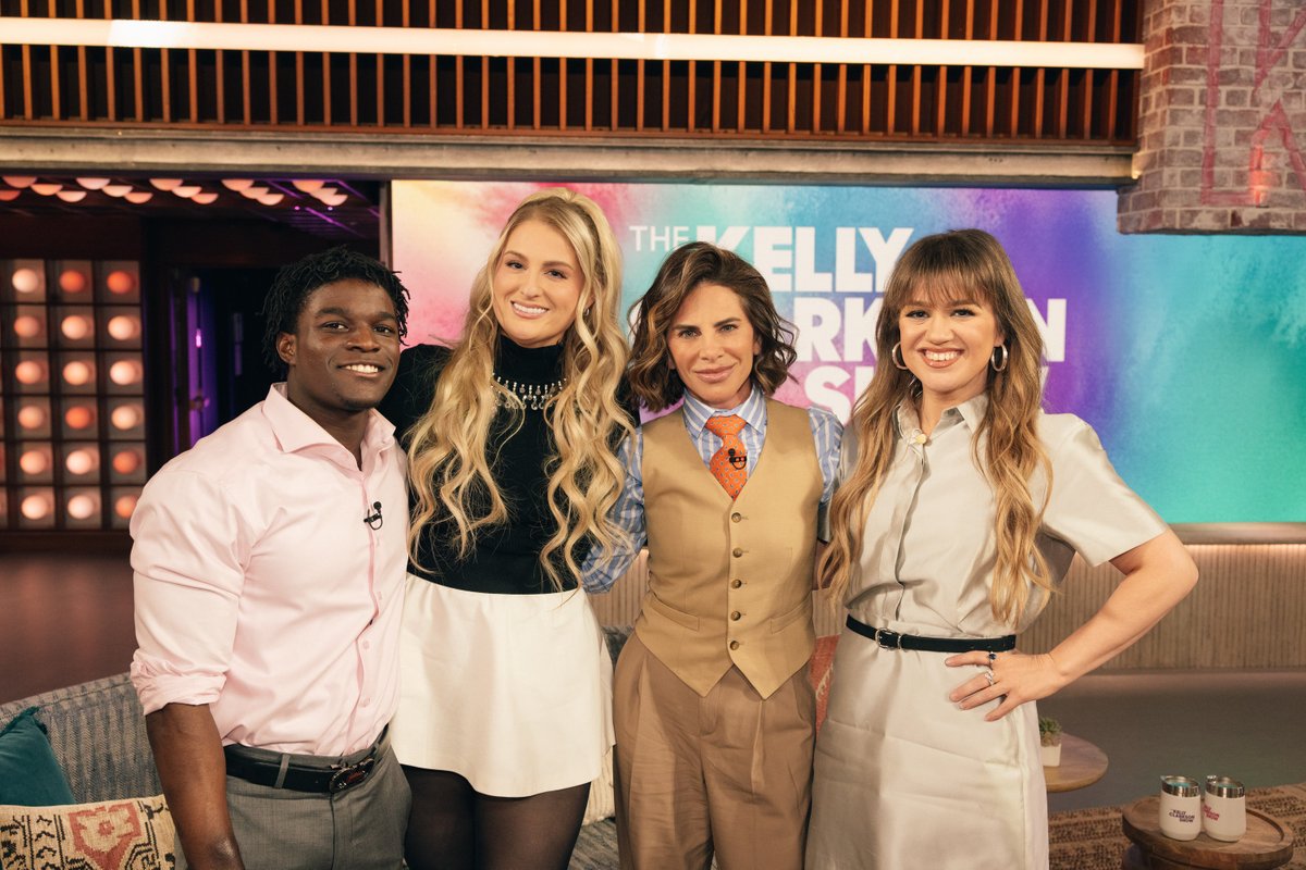 Kicking off the week with an extra special #Kellyoke duet with our girl Meghan Trainor! PLUS Olympic-hopeful @FrederickFlips and @JillianMichaels, and a performance from @MacKenziePMusic!