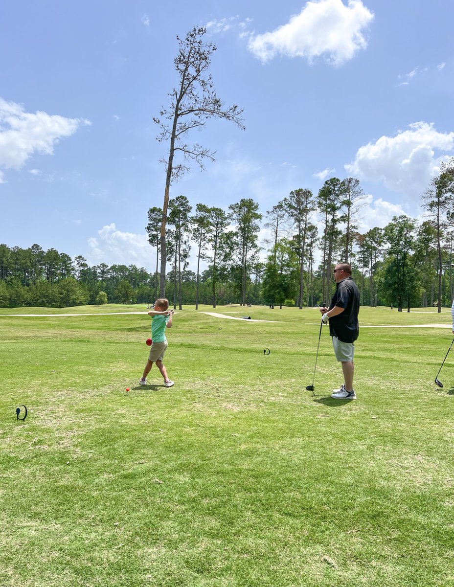 NatalieeLandry's tweet photo. The best day ⛳️ https://t.co/Zy4m5p4Tzx
