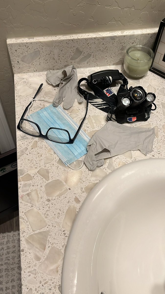 trample_damage's tweet image. Time to clip my 90-year old father-in-laws toes. 🫣