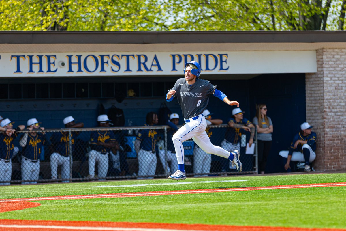 HofstraBaseball tweet picture