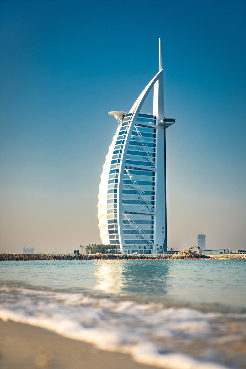 Whether Andre Agassi is playing on the top floor helipad or Tiger Woods is teeing off, the Burj Al-Arab is a favorite world’s wealthiest VIPs & celebrities. Feel like a star & make your reservation.
#stsgrouptravel #burjalarabhotel #dubai #dubaiskyline #luxuryhotelsandresorts