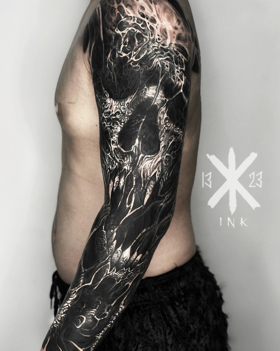 1323ink's tweet photo. Freehand &amp; Customize
This one was hard to cover up  Asa tried his best💀😅😇. leave a comment if you like Asa's work, email or DM him for any enquiries/bookings and he'll think of something for you 👀📨 asaxcash@gmail.com all ideas are welcome at (1323 Ink.)
done by @asaxcash https://t.co/zSDX6AHUyW