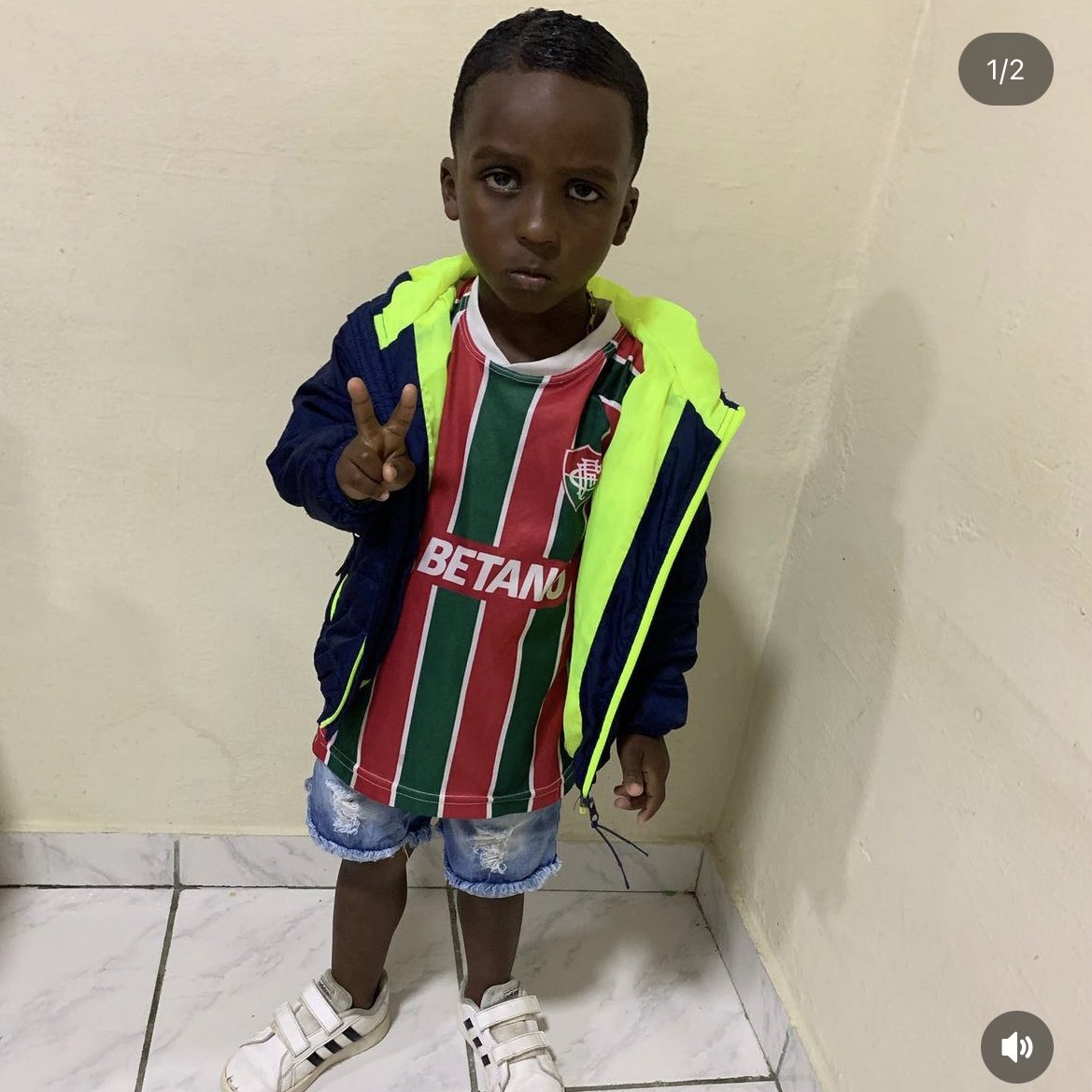 njdmarlon's tweet photo. amanhã já é segunda dnv… https://t.co/ZRGPzHo6tt