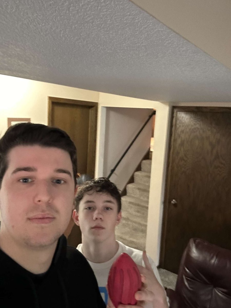 Acsfosterfam2's tweet photo. jack p from acs foster family kills brennan R from daddy day care for kill #4 and 39 on the war @ahs_nerfwars24 https://t.co/7JqJtdo0t3