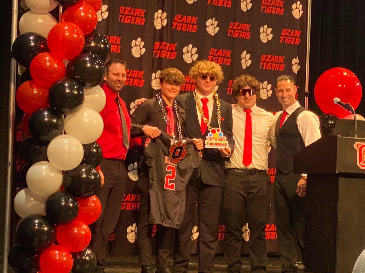 OzarkTigersFB's tweet photo. That’s a wrap on the 
2024 T3 Draft!!! 

What a great day of celebration and setting The Standard for Summer!!!

Thank you to all of our players, coaches, and families that made today special!!!

More pictures to come!!!

#BTS https://t.co/5KvLFkd8TQ