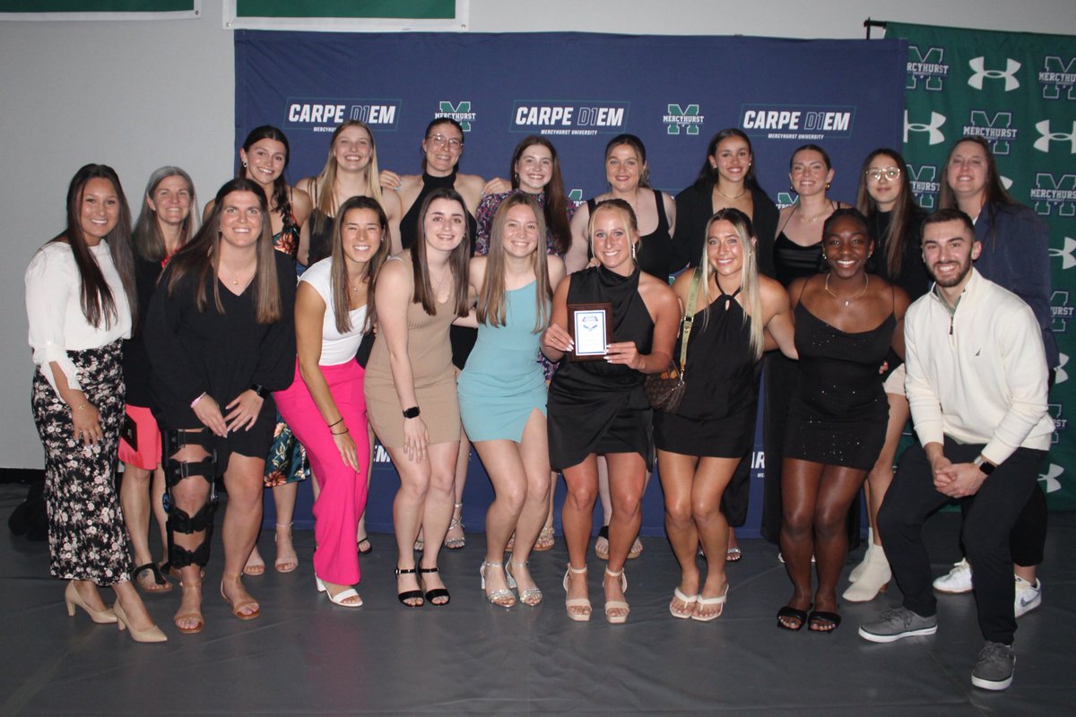 HurstWBB's tweet photo. Shamrock Awards 2024 💙☘️⚓️ #MTXE https://t.co/D4KbUKzFtn