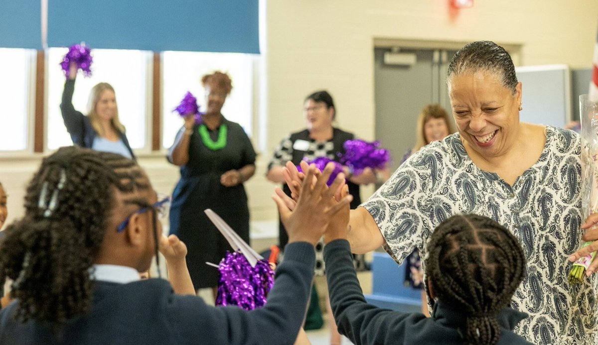 Purple reign: Golden Apple Award for St. Peter’s, Waldorf, third grade teacher whose favorite color is purple and favorite character is Eeyore Read more: bit.ly/3UBLcdj #GoldenAppleAward2024