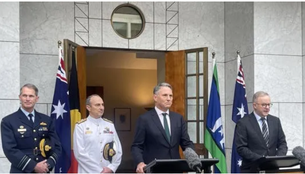 Vice Admiral David Johnston Faces Major Challenge of ADF’s Retention and Recruitment Problems 

#Australia #AusArmy #AusAirForce #AusNavy #Brisbane #Canberra #Sydney #Perth #Darwin #Melbourne #Adelaide #Hobart #NZNavy #UK #RoyalNavy #NewZealand #NZAirForce #RoyalAirForce #UK #USA…