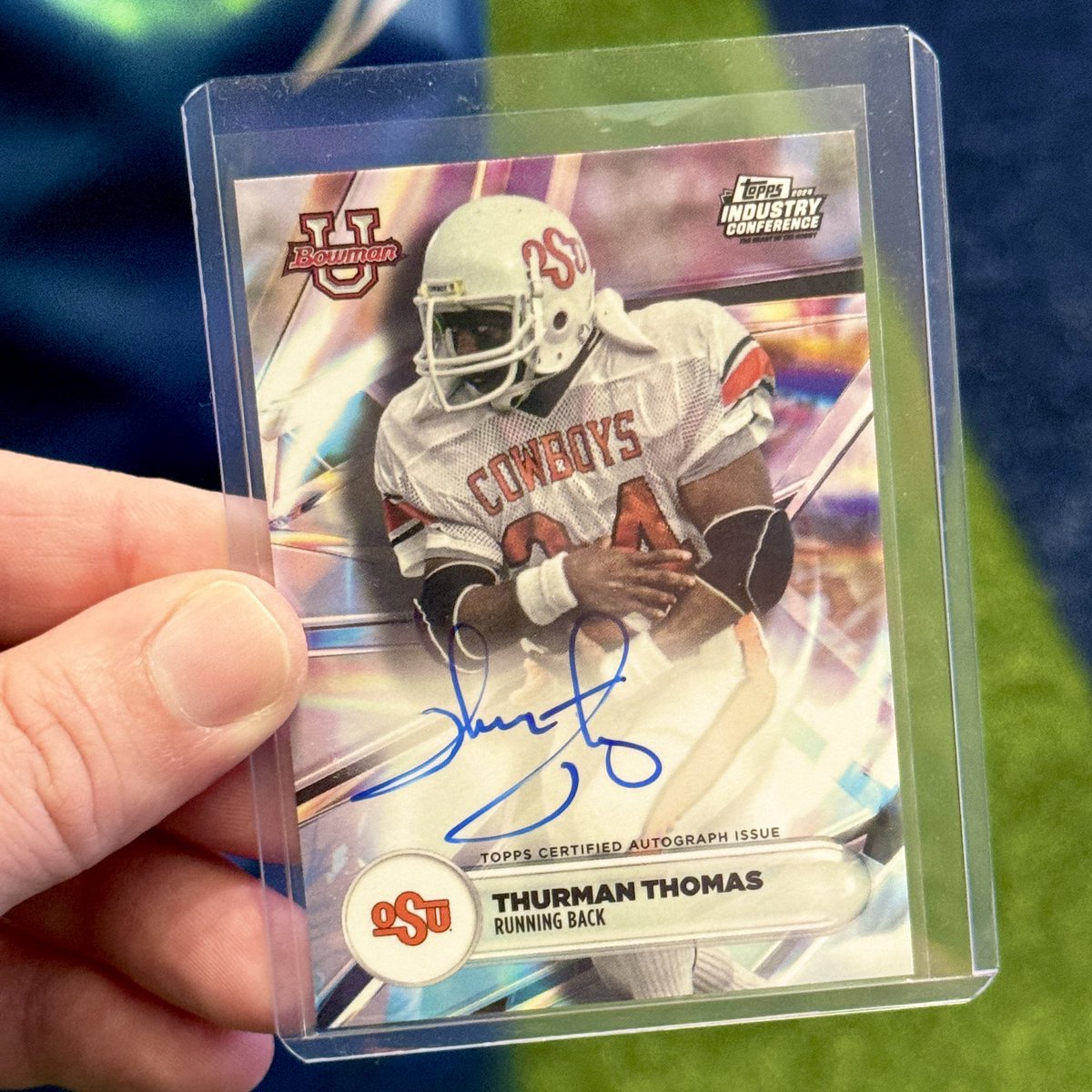 You know we gotta pass along some prizes! 🏆 RETWEET & FOLLOW for your chance to win this Thurman Thomas 2024 autographed Topps Industry Conference trading card! @Topps #Topps #TheHobby