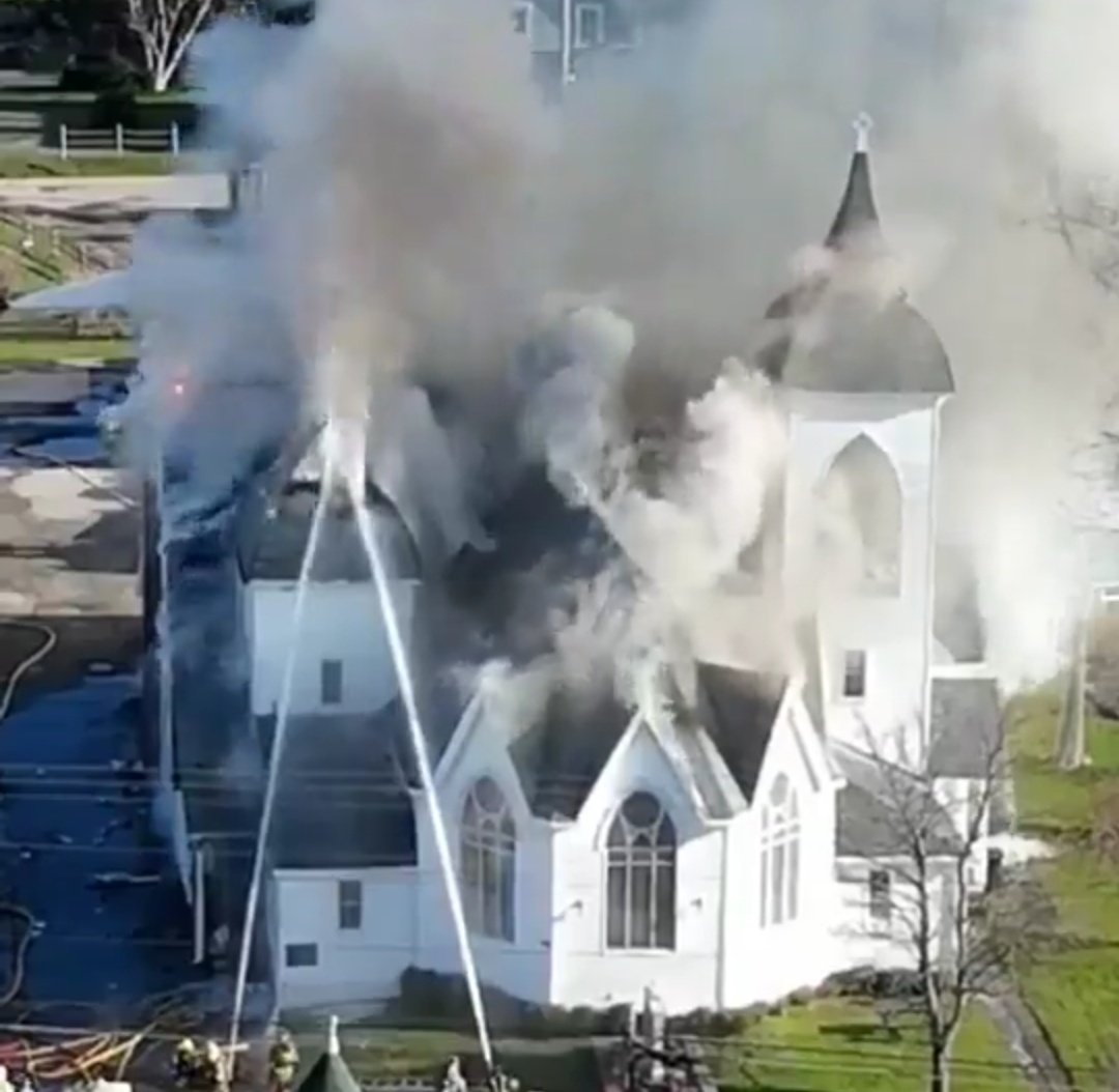 CANADA Yet another church burnt to the ground, this time in Bridgetown, Nova Scotia. Why is this happening sir? @JustinTrudeau #Karma will surely punish whoever stands up for injustice