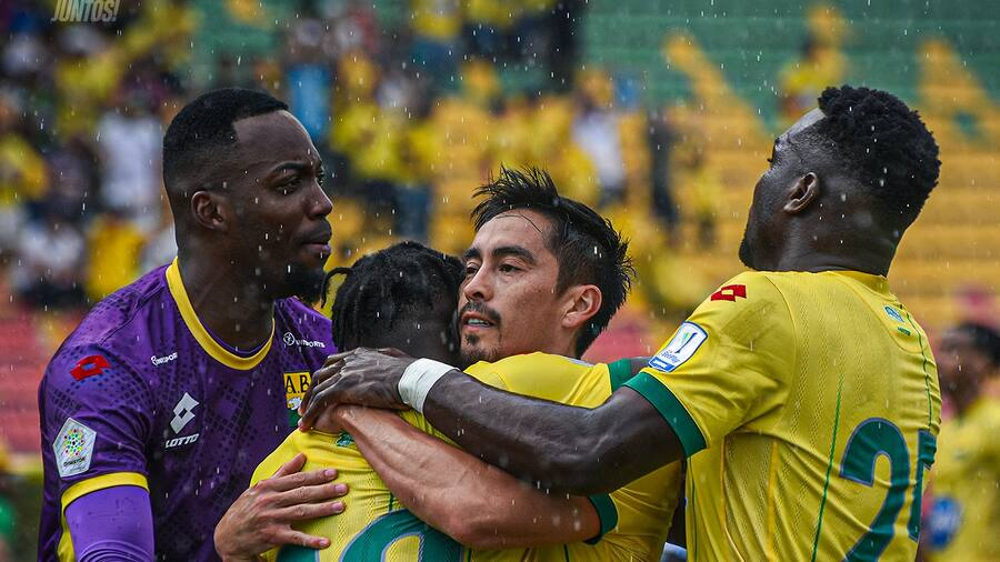 vanguardiacom's tweet photo. 🔰¡Histórico! Atlético Bucaramanga firmó su mejor campaña en la primera fase de los torneos cortos.🎉👏🏻

https://t.co/a8mIqhJ934 https://t.co/mYrRrDU2UK