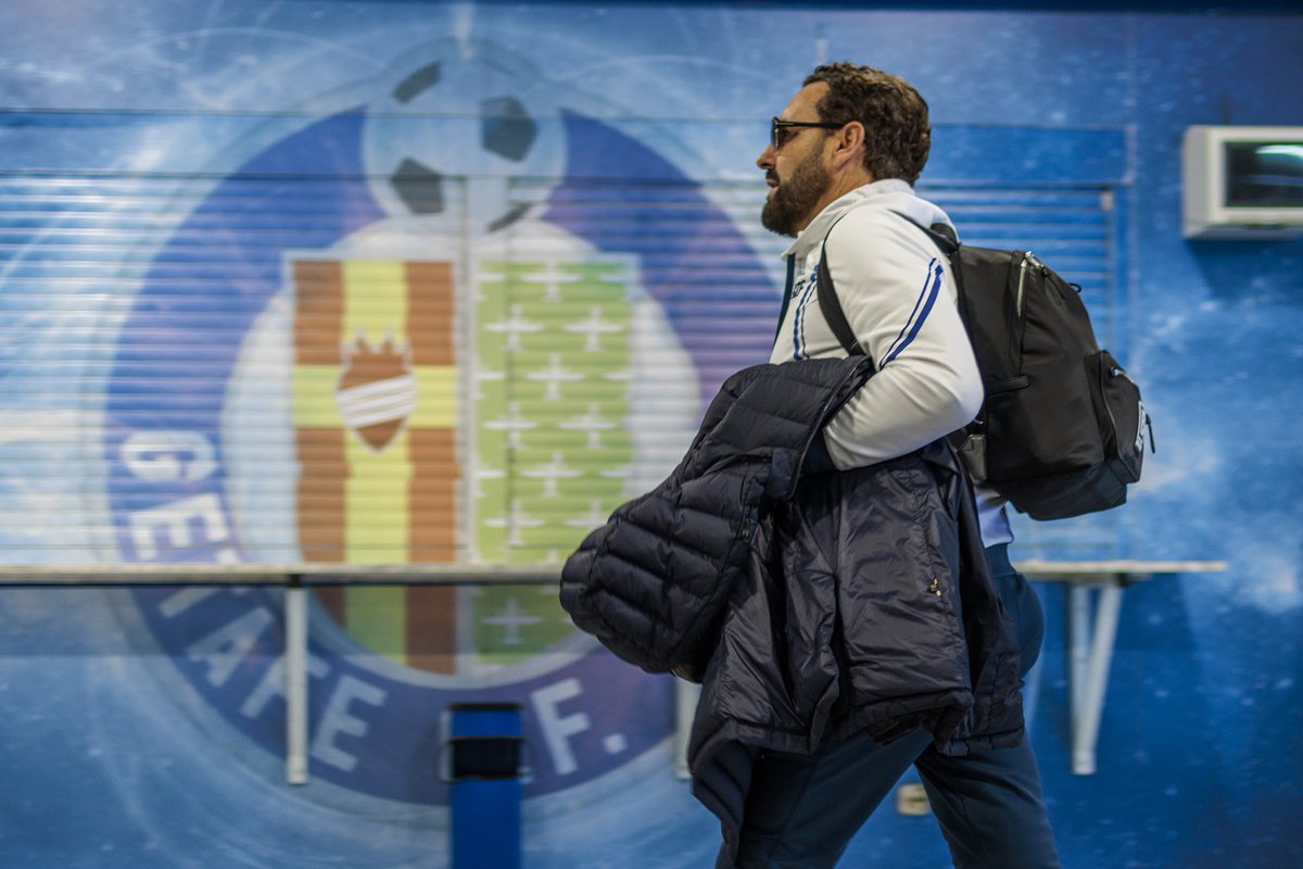 👓💙 Se cumple un año de La Segunda Venida y posterior milagro de Don José Bordalás en el Getafe.

Qué felices nos hizo. 𝐄𝐋 𝐌𝐄𝐉𝐎𝐑.