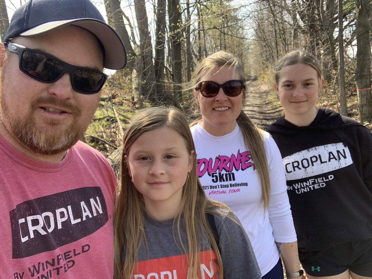 Got in our #Journey5K walk today as part of #WinfieldUnitedCanada & @domoreag initiative to raise awareness for mental health in Ag. Everything counts, lean on each other!