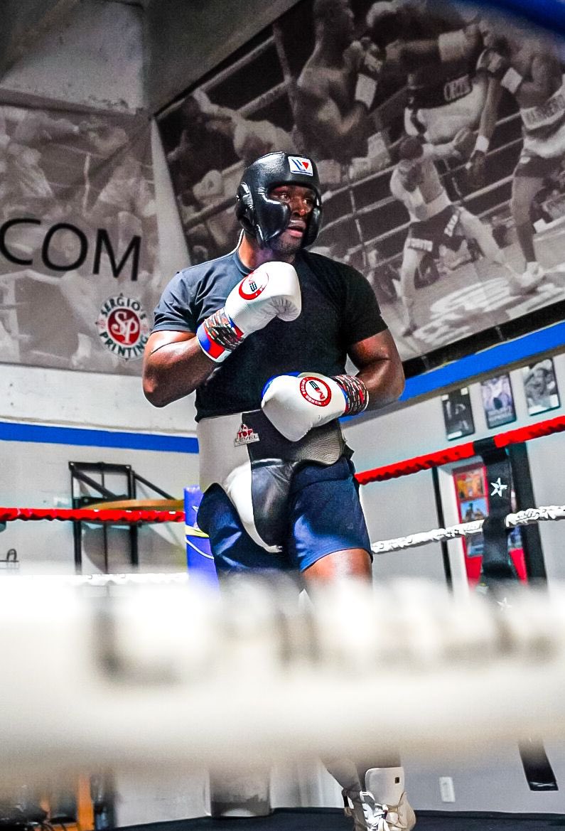 I’m back! May 2nd in Philadelphia @teamcombatleague come and join the fun and support the @miami_assassins Watch the fight @teamcombatleague APP 🔥 @caicedosports @702lvfc