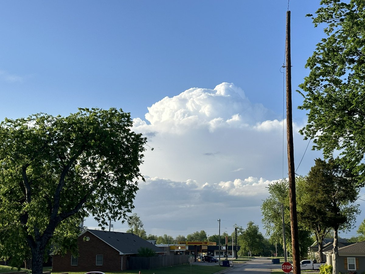 Looking north towards OKC from Chickasha, OK #okwx