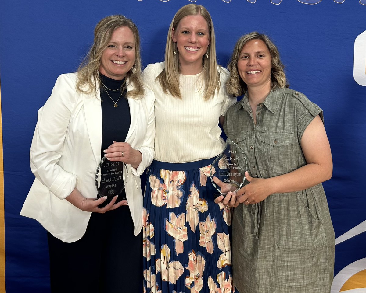 Congratulations to two of the newest members of the CNE Athletic Hall of Fame! I am so honored to have introduced you both! <a href="/CoachLiz22/">Liz Benjamin</a> <a href="/CNEAthletics/">CNE Athletics</a> <a href="/CNEHighSchool/">CNE High School</a>