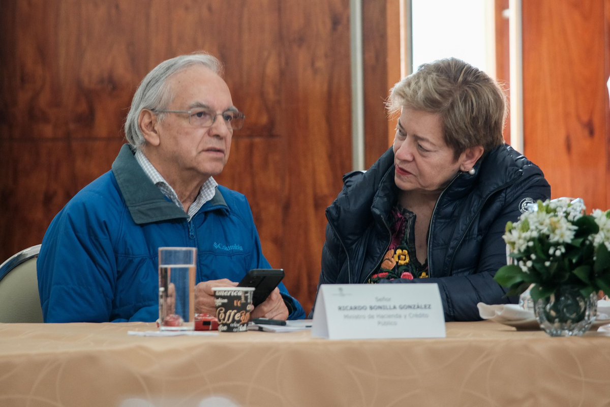 MinTrabajo tweet media