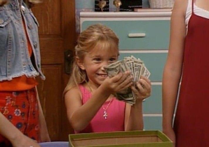 rhochicristaldo's tweet image. qué te hace feliz?

yo: