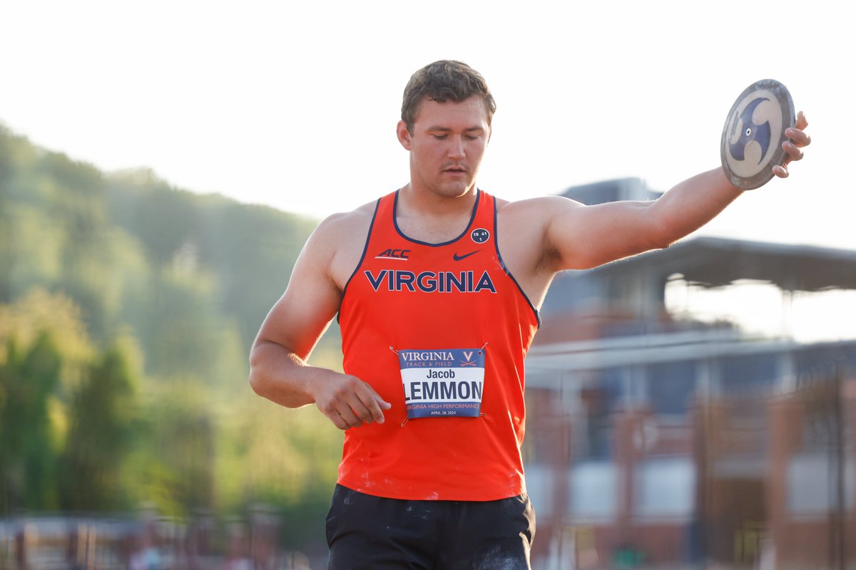 😤😤😤 Jacob Lemmon threw a new personal-best of 60.50m/198-6 in the men's discus to runner-up and remain ranked fifth in Virginia history! #GoHoos