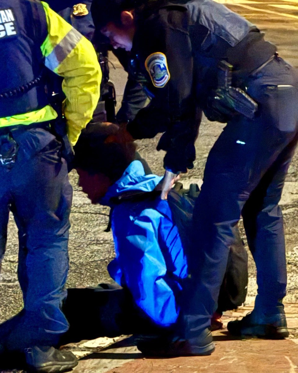 HarrietsDreams's tweet photo. .@MayorBowser @CMBrookePinto is this how the @DCPoliceDept #SecureDC ? The #Crimnibus legislation targets all Black youth, not just the less than 10% you all want to lock up. MPD will never build a relationship with DC youth because it’s filled with dirty violent Cops. #StopMPD https://t.co/zYScYV5A13