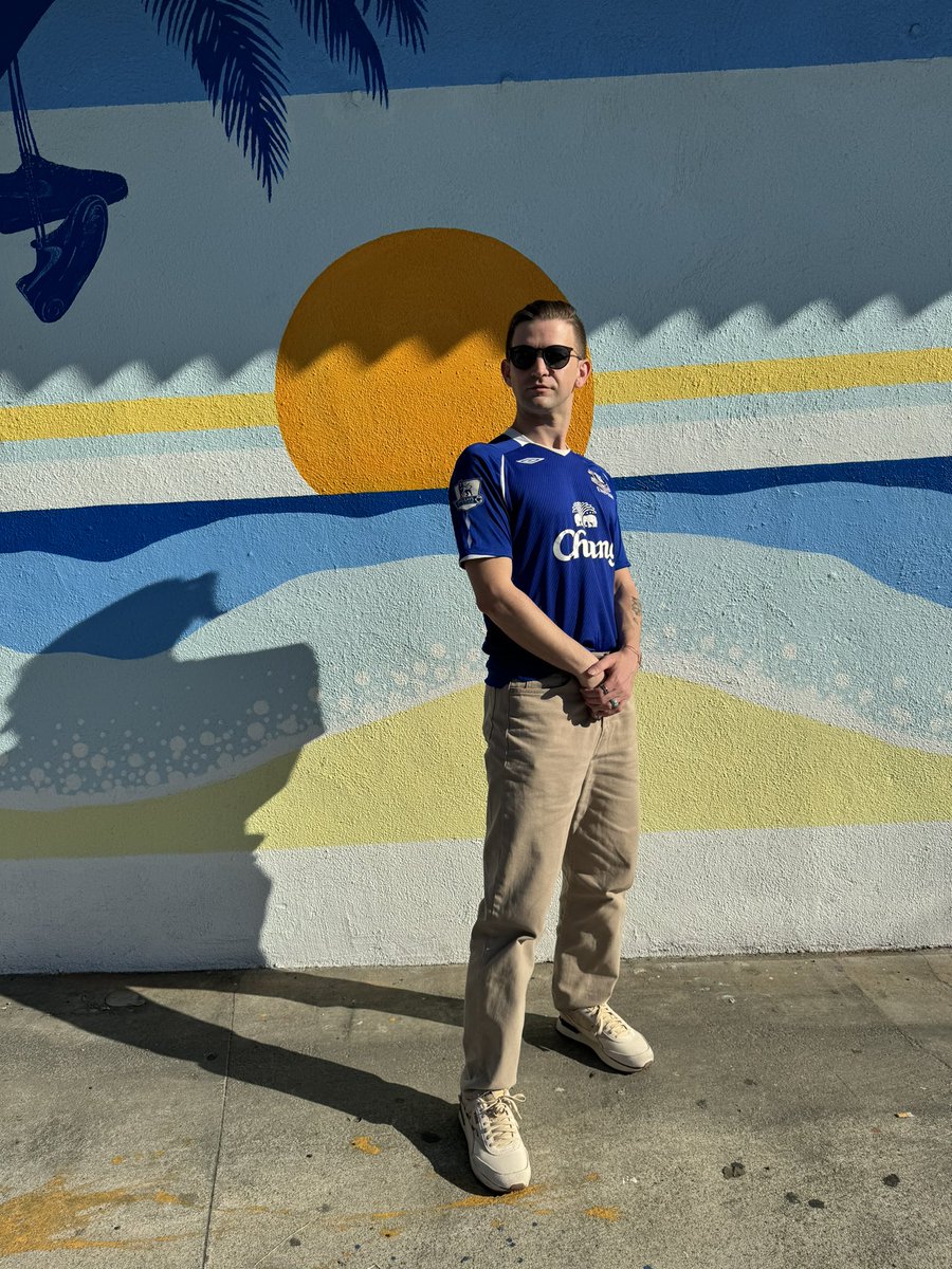 FlyRightmusic's tweet photo. Singing the Sunday Blues in LA #everton #socalefc #blues https://t.co/OnwAy56965