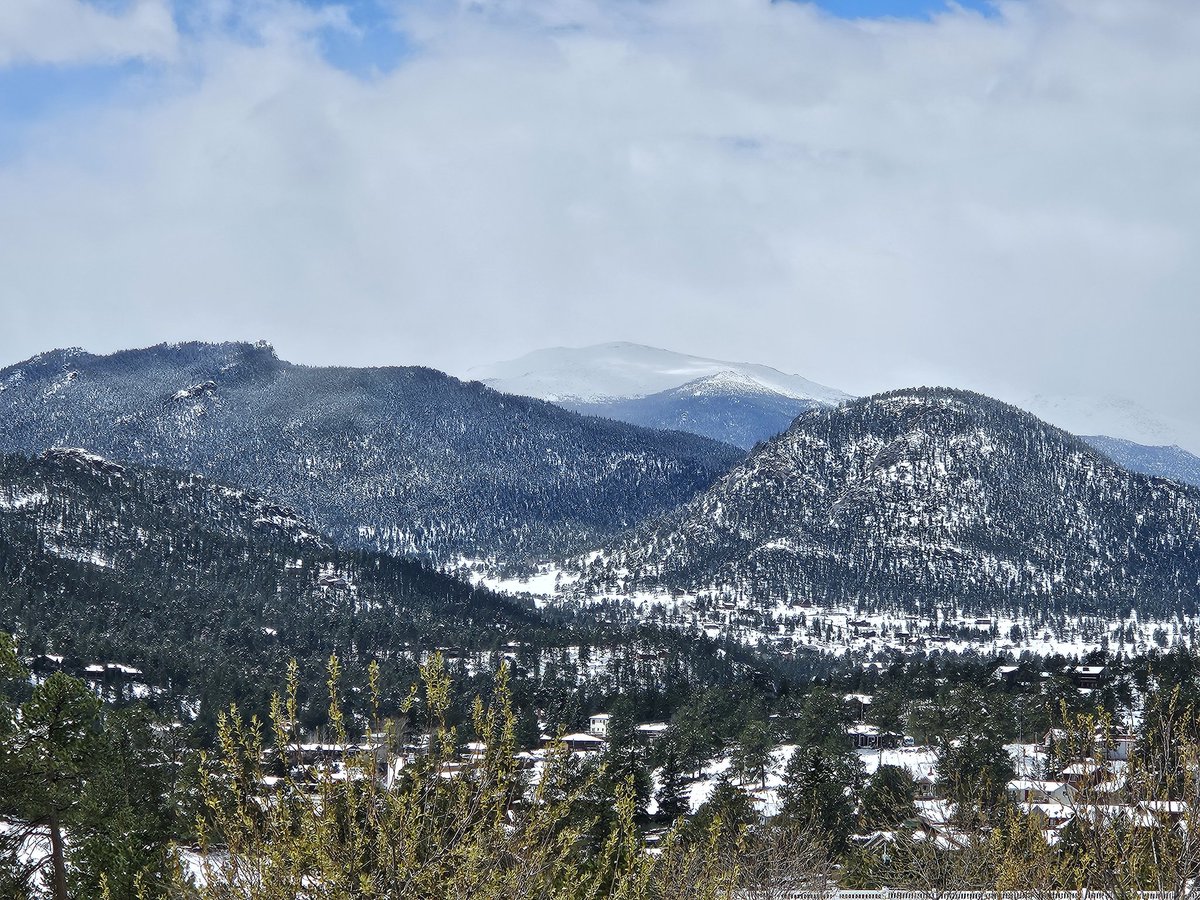 Beautiful Spring morning after the snow. Greetings from Estes Park.